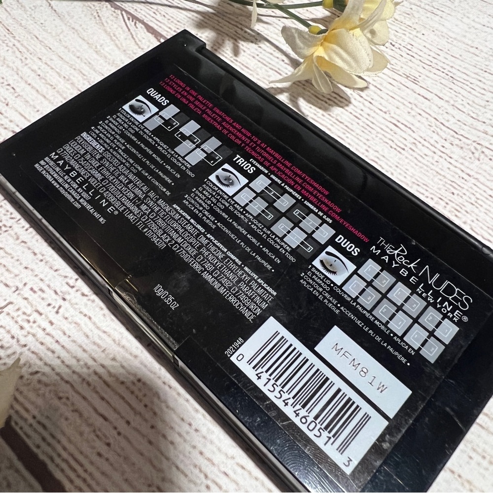 Maybelline New York The Rock Nudes Palette - Picture 10 of 15